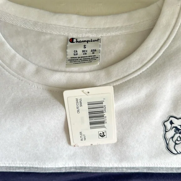 Butler women’s crewneck sweatshirt - Picture 2 of 4